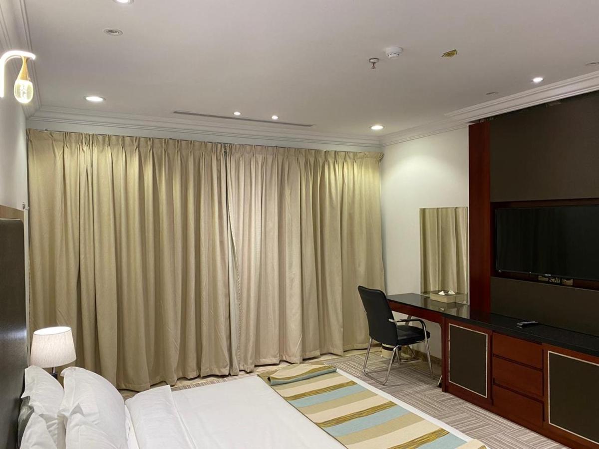 Al Wadaq Hotel Ta'if Buitenkant foto